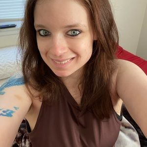 Meet your Posher, Ashlie